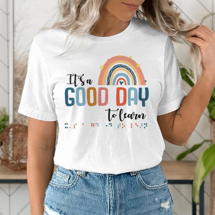 Teacher Of Visually Impaired Braille A Good Day To Learn Women's T-Shirt, funny gift