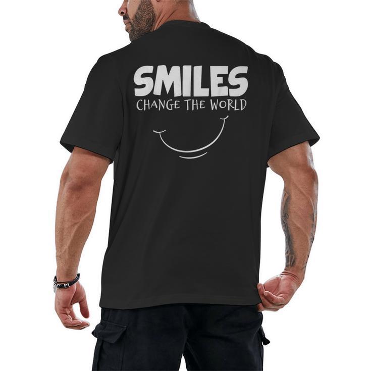 Smile Smiles Change The World Teacher T-Shirt Happy T-Shirt Men's Back Print T-Shirt