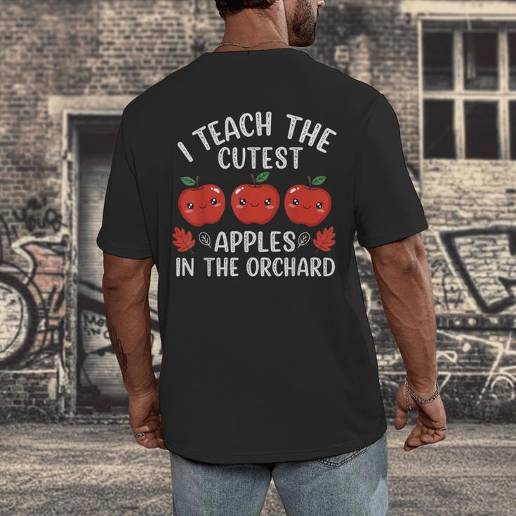 I Teach The Cutest Apples In The Orchard Cute Fall Teacher Men's Back Print T-Shirt, funny design I Teach The Cutest Apples In The Orchard Cute Fall Teacher Men's Back Print T-Shirt, funny design