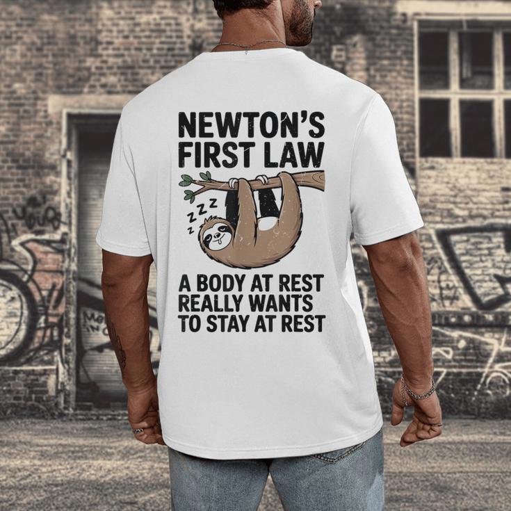 Newtons First Law Physics Jokes Science Teacher Men's Back Print T-Shirt, funny design Newtons First Law Physics Jokes Science Teacher Men's Back Print T-Shirt, funny design