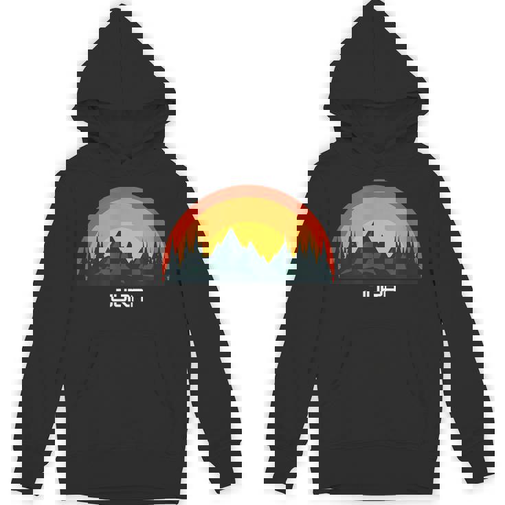 日没のジュラ山脈とハイマートカントン パーカー