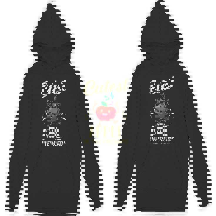 果樹園で一番かわいいリンゴ摘みシーズン。 パーカー