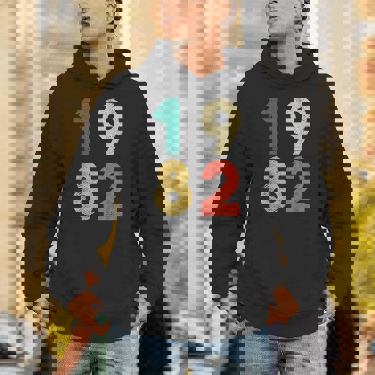 1982 デザイン レトロバースデーヴィンテージ 1982 パーカー