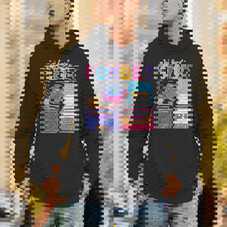 ネバーフォーゲット カセットテープ フロッピーディスク オールドスクール レトロ パーカー