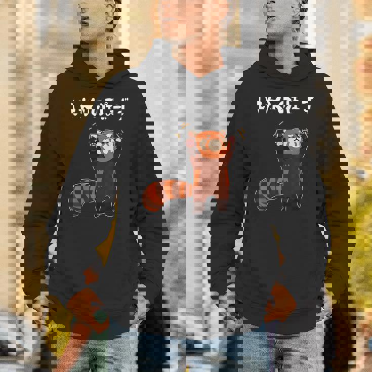 レッサーパンダ威嚇ポーズ かわいい癒しイラスト パーカー