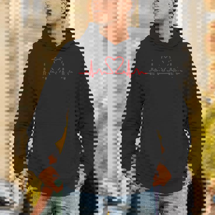 心臓のライン ハートパルス心電図 パーカー