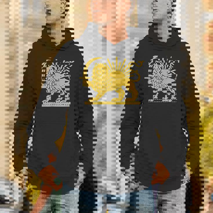 無料のイランライオンと太陽の旗 – ペルシャの遺産シンボルデザイン パーカー