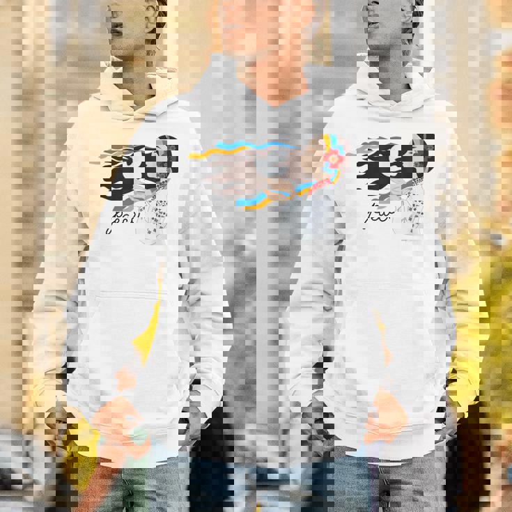 ウクライナの少女がウクライナの平和を支援 パーカー