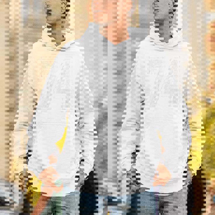 背面に74番。 パーカー