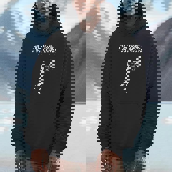 バスケしか勝たん バスケ 高校バスケ バスケ部 バスケットボール部 バスケ好き かっこいい バスケットマン パーカー