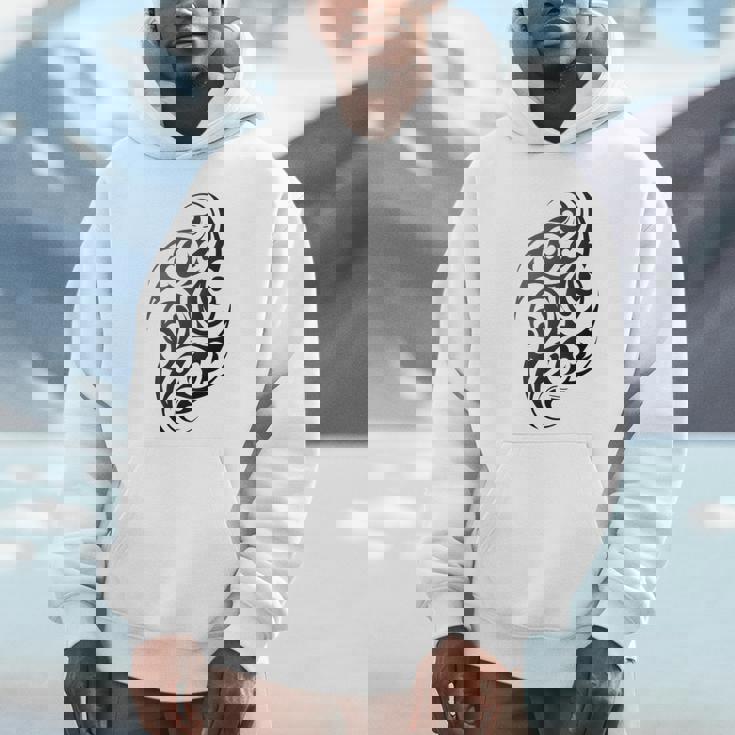 伝統的な本物のマオリ族タトゥーニュージーランド。 パーカー