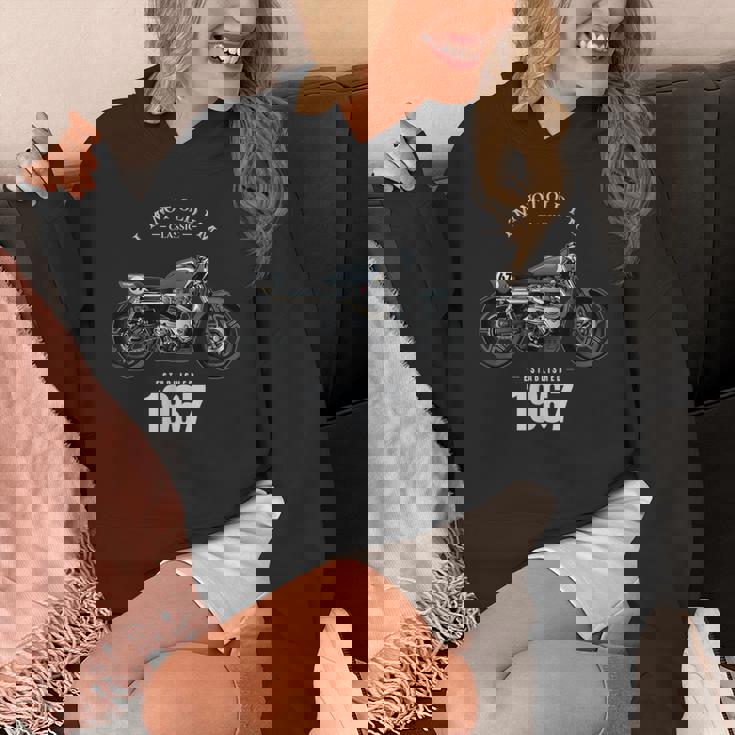 57 歳の誕生日男性オートバイ バイクに乗る人 1967 パーカー