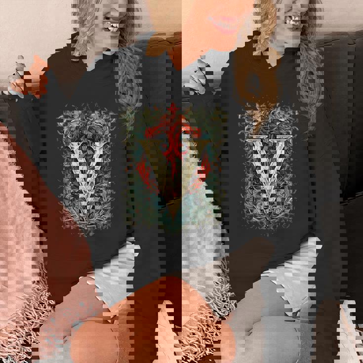 V文字 アルファベット ヴィンテージ モノグラム イニシャル 名前 パーカー