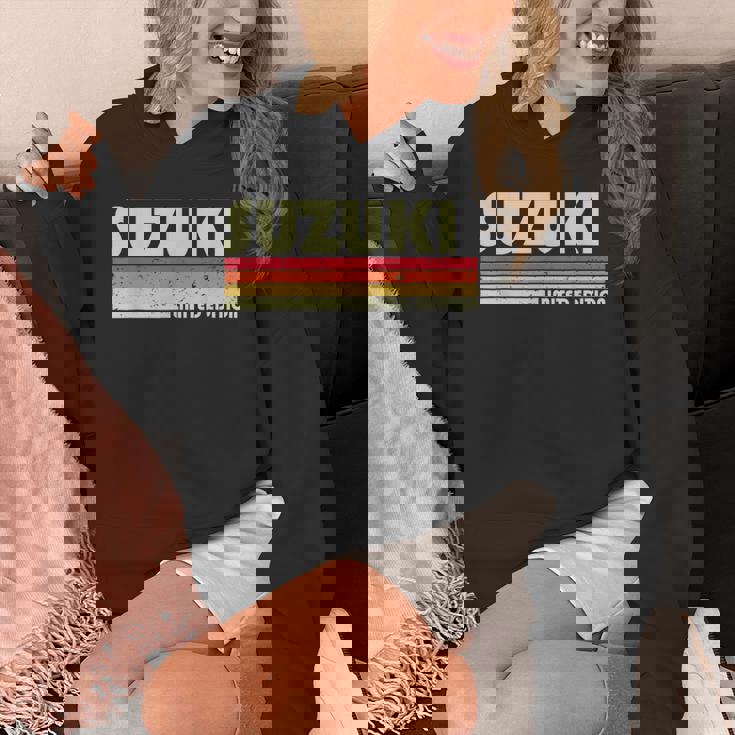 【 鈴木 すずき スズキ 】名字 家族お揃い ギャグ ネタ ウケ狙い 贈り物 ギフト 面白い おもしろ パーカー