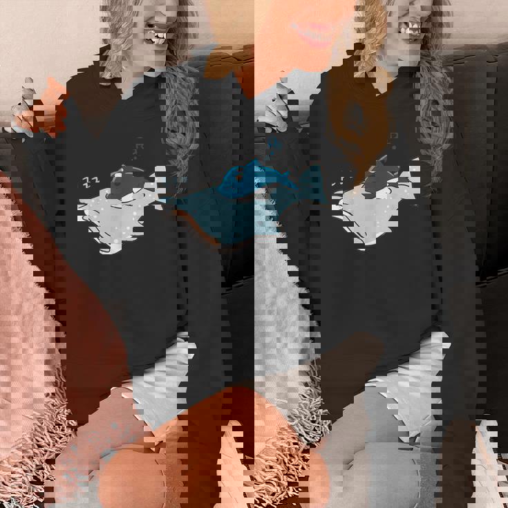 かわいい カワイイ アニメ 眠っているサメ ジンベイザメ 日本語 パーカー