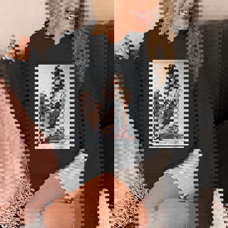 セクシーガールグラフィックtシャツ-猫マスクv2のセクシーなピンナップガール パーカー