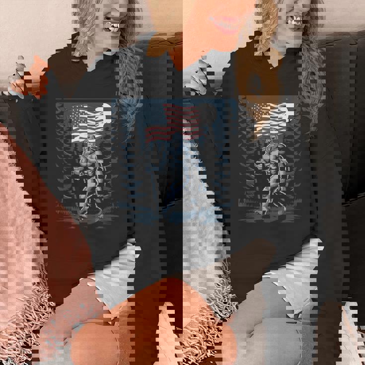 ビッグフット サスカッチ アメリカ国旗 愛国的 7月4日 アメリカ パーカー