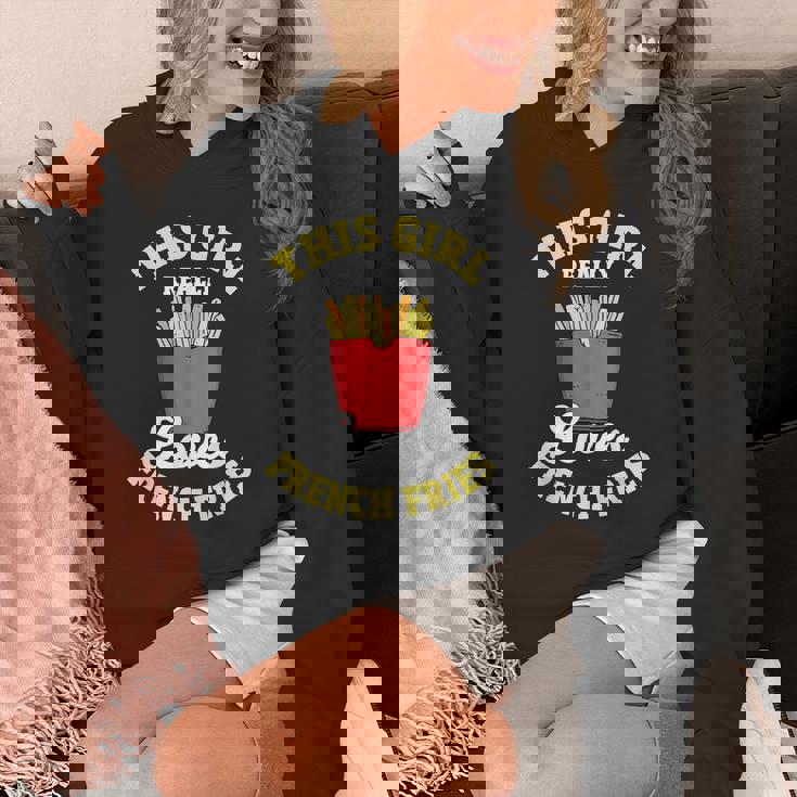 フライドポテト この子は本当にフライドポテトが好きなんだ フライドポテト パーカー