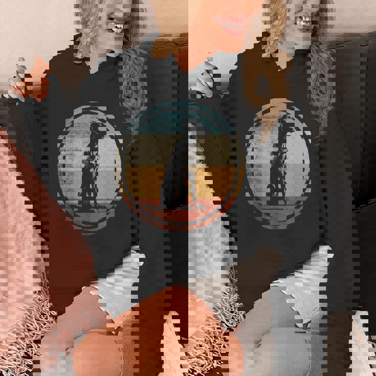 レトロなビンテージ デザインのワイマラナー犬 パーカー