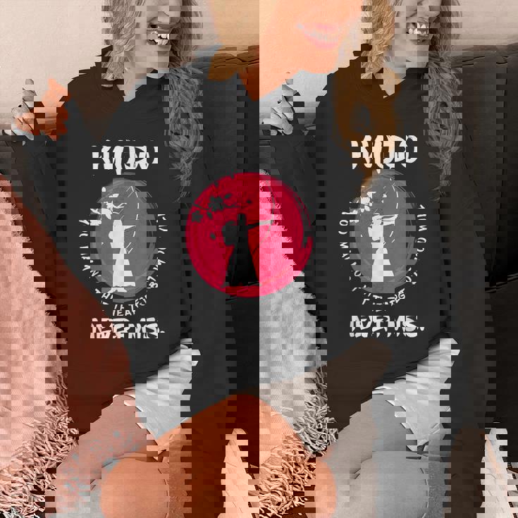 弓道は絶対にお見逃しません おもしろジャパンアーチェリー 弓道アイデア パーカー