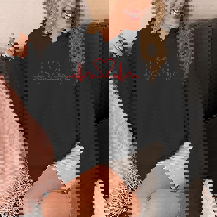 心臓のライン ハートパルス心電図 パーカー