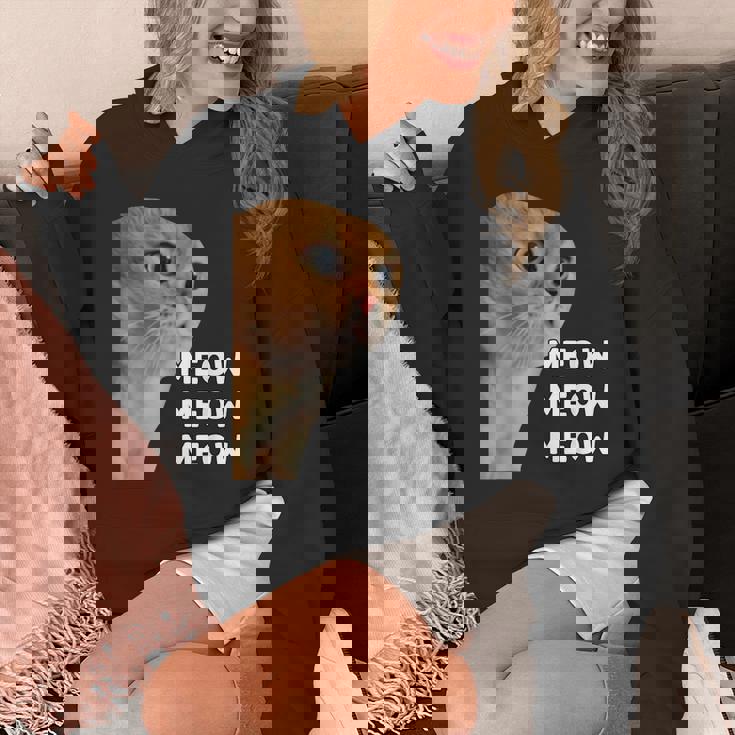 愚かなおしゃべり猫のミームニャーニャーニャー。 パーカー