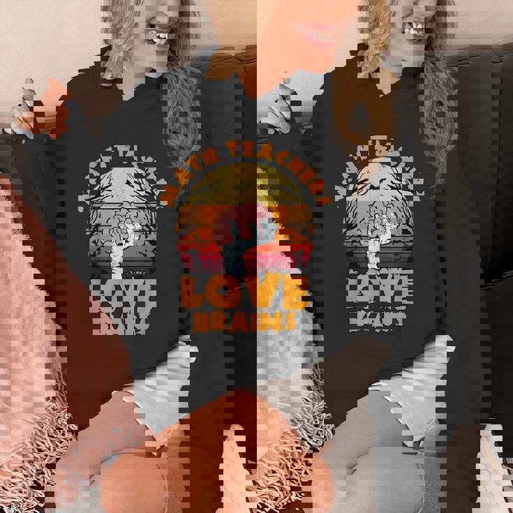 数学教師 Love Brains おもしろハロウィン ゾンビテーマ パーカー