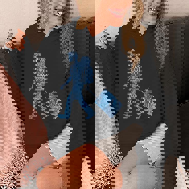 旅への冒険心を抱くシルエットデザイン 世界を巡る旅人たち パーカー