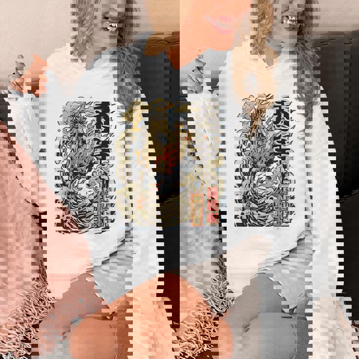 還暦 60歳 丙午 1966年生まれ 火の馬 和柄 波と炎の馬 ヴィンテージ 祝い デザイン パーカー