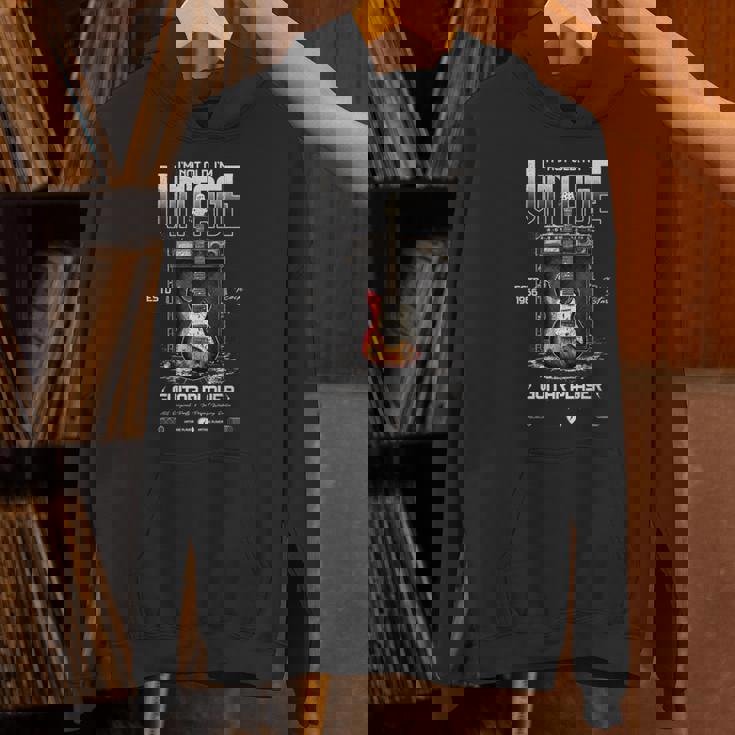 I'm Not Old I'm ヴィンテージ レトロ 1966 ギター 長袖tシャツ パーカー