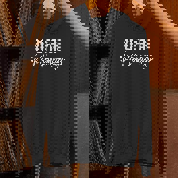 No Pain No Champagne パーカー