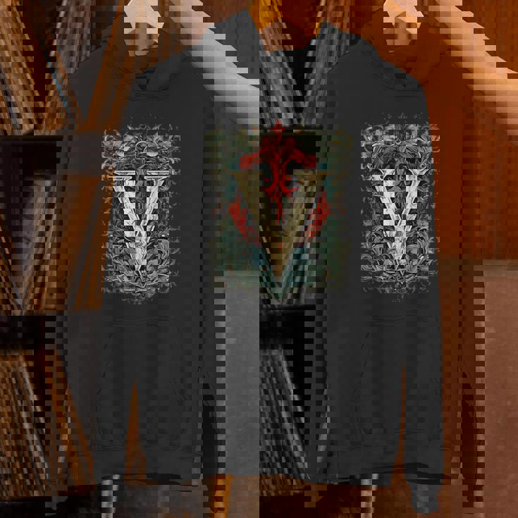 V文字 アルファベット ヴィンテージ モノグラム イニシャル 名前 パーカー