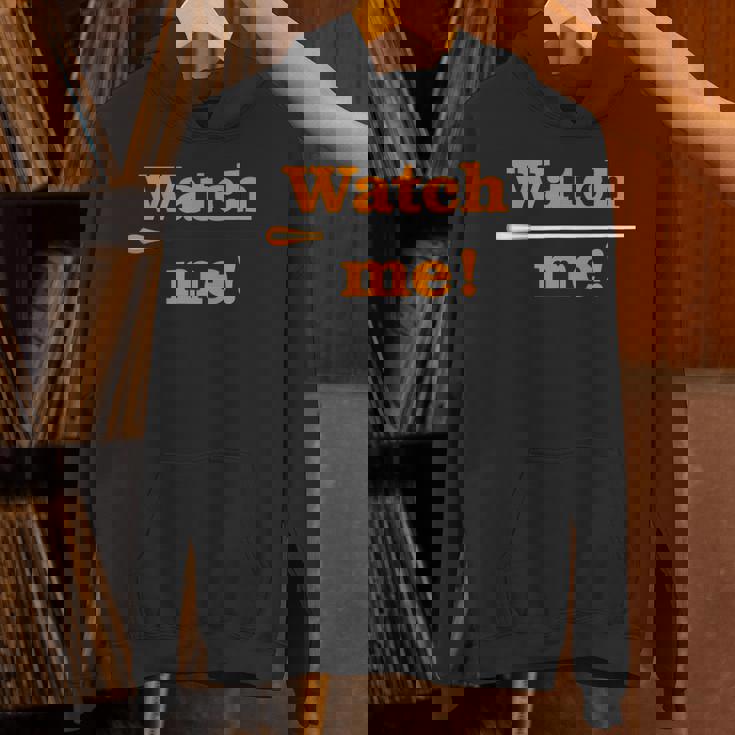 「 Watch Me 」最高の音楽監督に贈られる面白い音楽指揮者のミーム 「 Music Conductor 」 パーカー