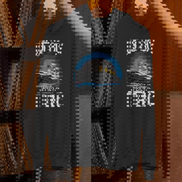 タイタニック号を愛する少年 ヴィンテージ船 タイタニック愛好家 パーカー