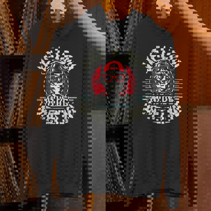 レスリングが大好きな少年 少年&キッズ レスラー パーカー