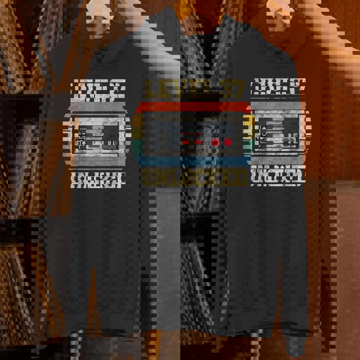 レベル 37 アンロック 37歳 ギフト 面白い ゲーマー 37歳の誕生日 パーカー