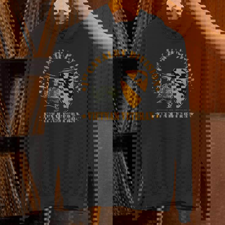 第1空騎兵師団 ベトナム 退役軍人 Uh1 ガンシップパパ 長袖tシャツ パーカー