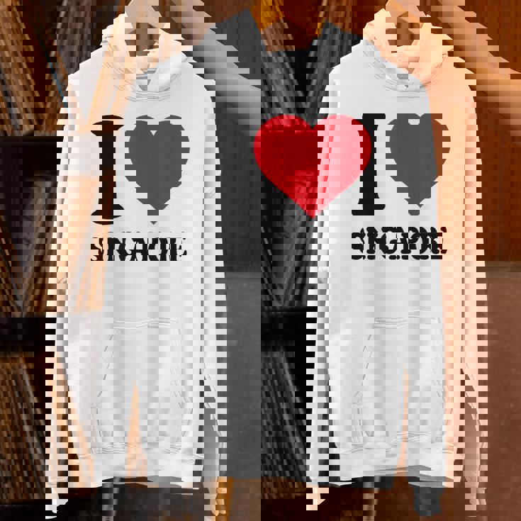 シンガポールへの愛をシンプルに伝える一枚 パーカー