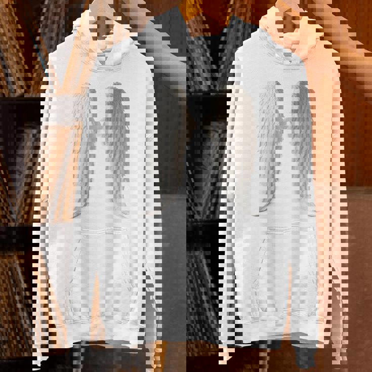 背面にリアルな白い天使の羽。 パーカー