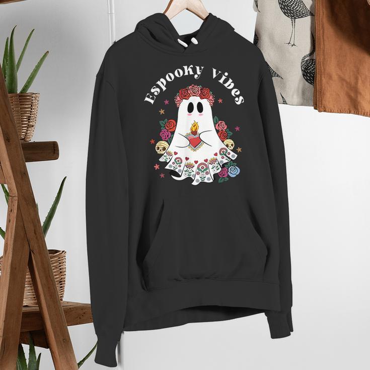 Espooky Vibes Maestra Halloween Spanish Mexican Teacher Women's Hoodie, funny gift