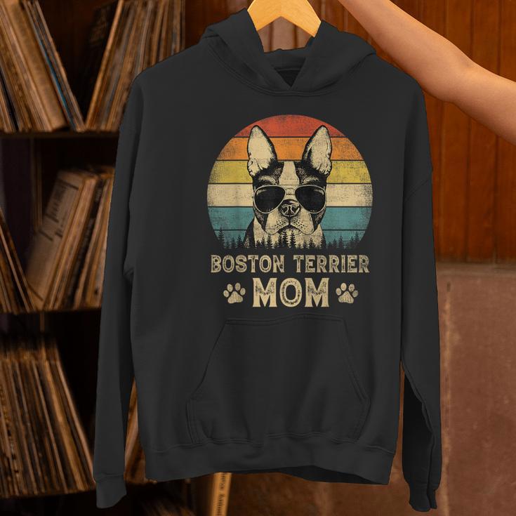 Vintage Boston Terrier Mom Dog Lovers Mother's Day Women's Hoodie, Boston Terrier Mom Hoodies, gift for family, gift for coworker