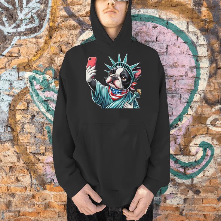Boston Terrier Selfie Statue Of Liberty 4th Of July American Men Hoodie, American Boston Terrier Hoodies, Boston Terrier 4th Of July Hoodies, gift for family, gift for coworker