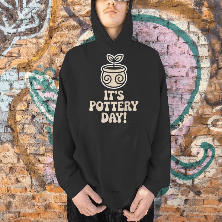 Its Pottery Day Clay Craft Ceramic Hobby Artisan Art Teacher Men Hoodie, gift for family, gift for coworker Its Pottery Day Clay Craft Ceramic Hobby Artisan Art Teacher Men Hoodie, gift for family, gift for coworker