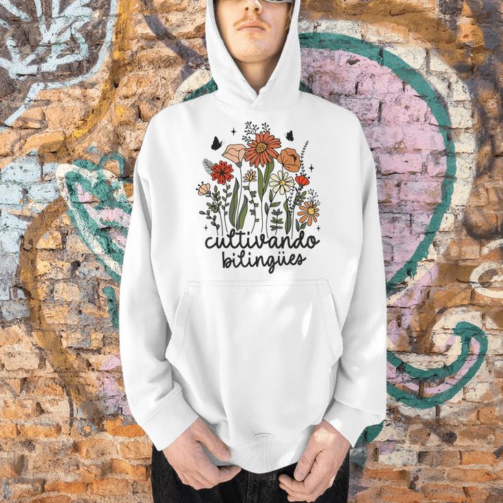 Cultivando Bilingues Dual Language Crew Bilingual Teacher Men Women Girls Kids Men Hoodie, gift for family, gift for coworker