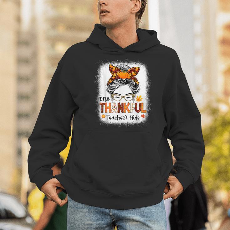 One Thankful Teacher's Aide Messy Bun Thanksgiving Fall Men Hoodie, funny gift