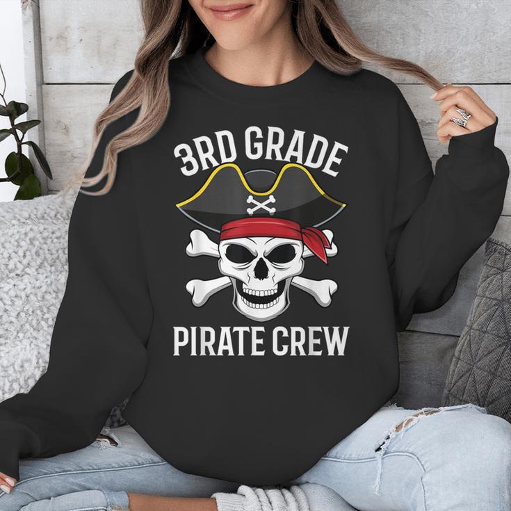 3rd Grade Pirate Crew Halloween Costume Student Teacher Unisex Sweatshirt, funny design 3rd Grade Pirate Crew Halloween Costume Student Teacher Unisex Sweatshirt, funny design