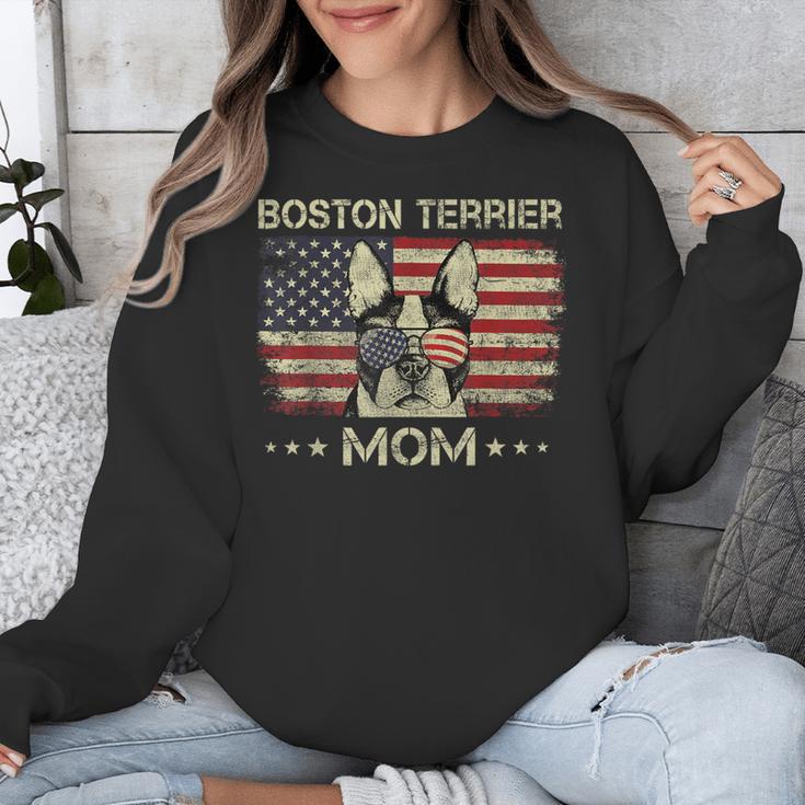 Boston Terrier Mom Dog Lovers American Flag 4th Of July Unisex Sweatshirt, Mom Gifts, Boston Terrier Mom Gifts, American Boston Terrier Gifts, Boston Terrier 4th Of July Gifts, funny design