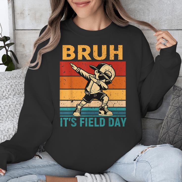 Bruh It's Field Day Teacher Happy Field Day Dabbing Boy Unisex Sweatshirt, funny design