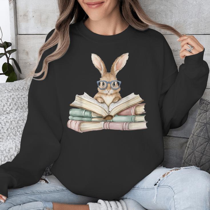 Cute Reading Bunny Glasses Books Bookworm Reader Teacher Unisex Sweatshirt, funny design
