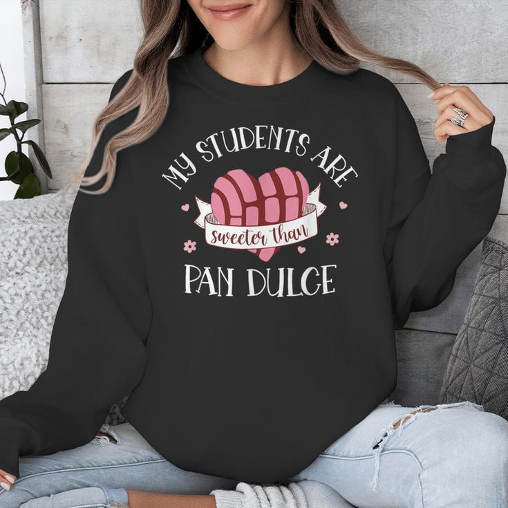 Cute Spanish Teacher Dual Language Bilingual Teacher Men Women Unisex Sweatshirt, funny design